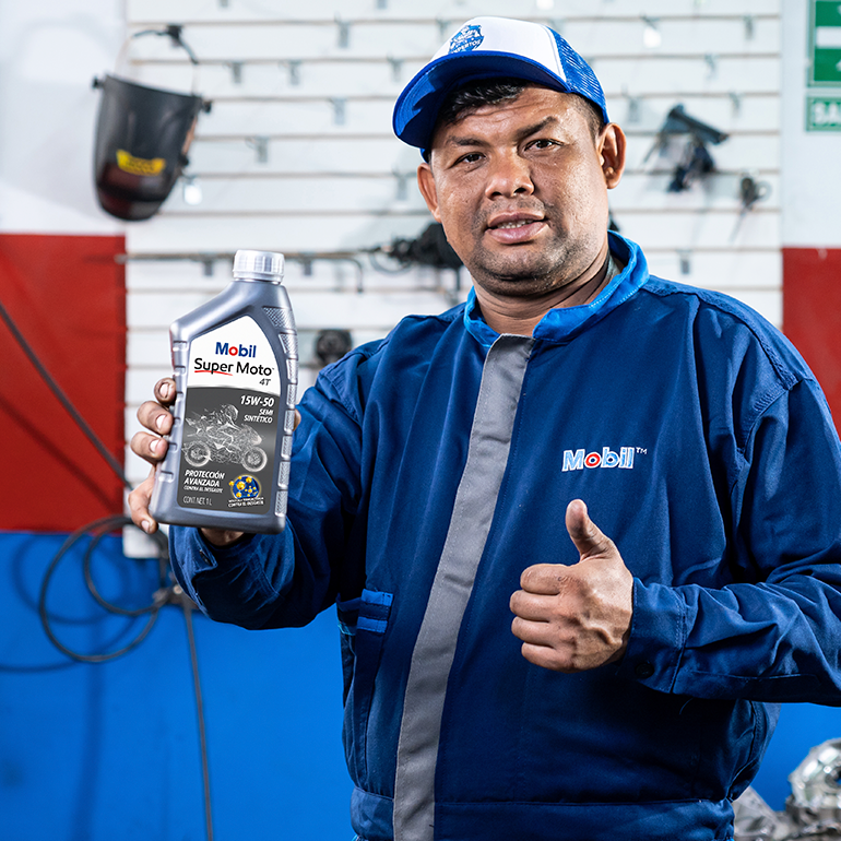 El lubricante Mobil™ ofrece una máxima protección al motor.